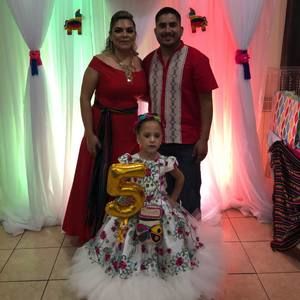 Meet your Posher, Alma